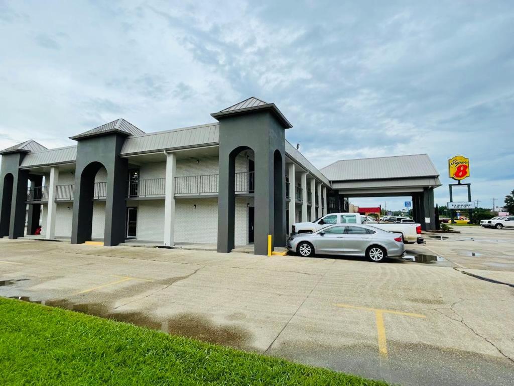 Super 8 By Wyndham New Iberia Motel Exterior foto