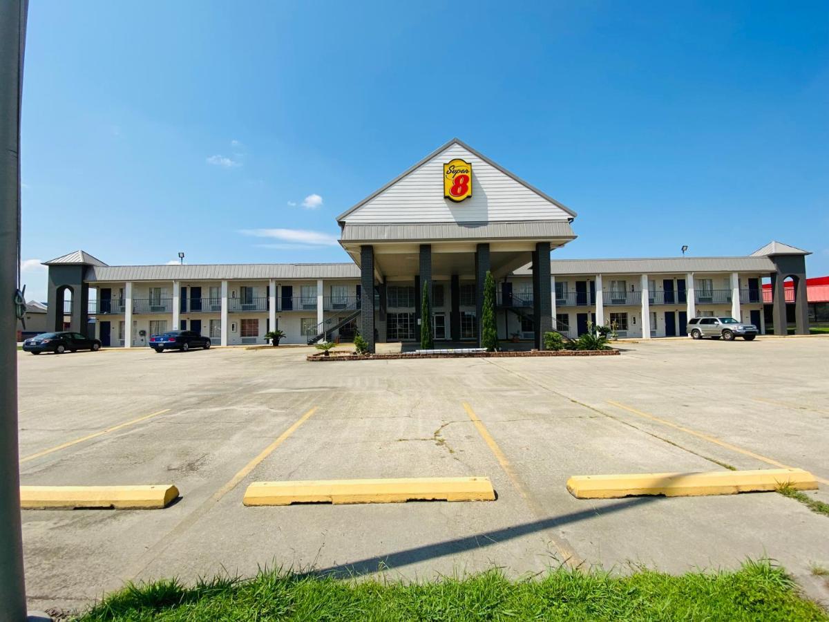 Super 8 By Wyndham New Iberia Motel Exterior foto